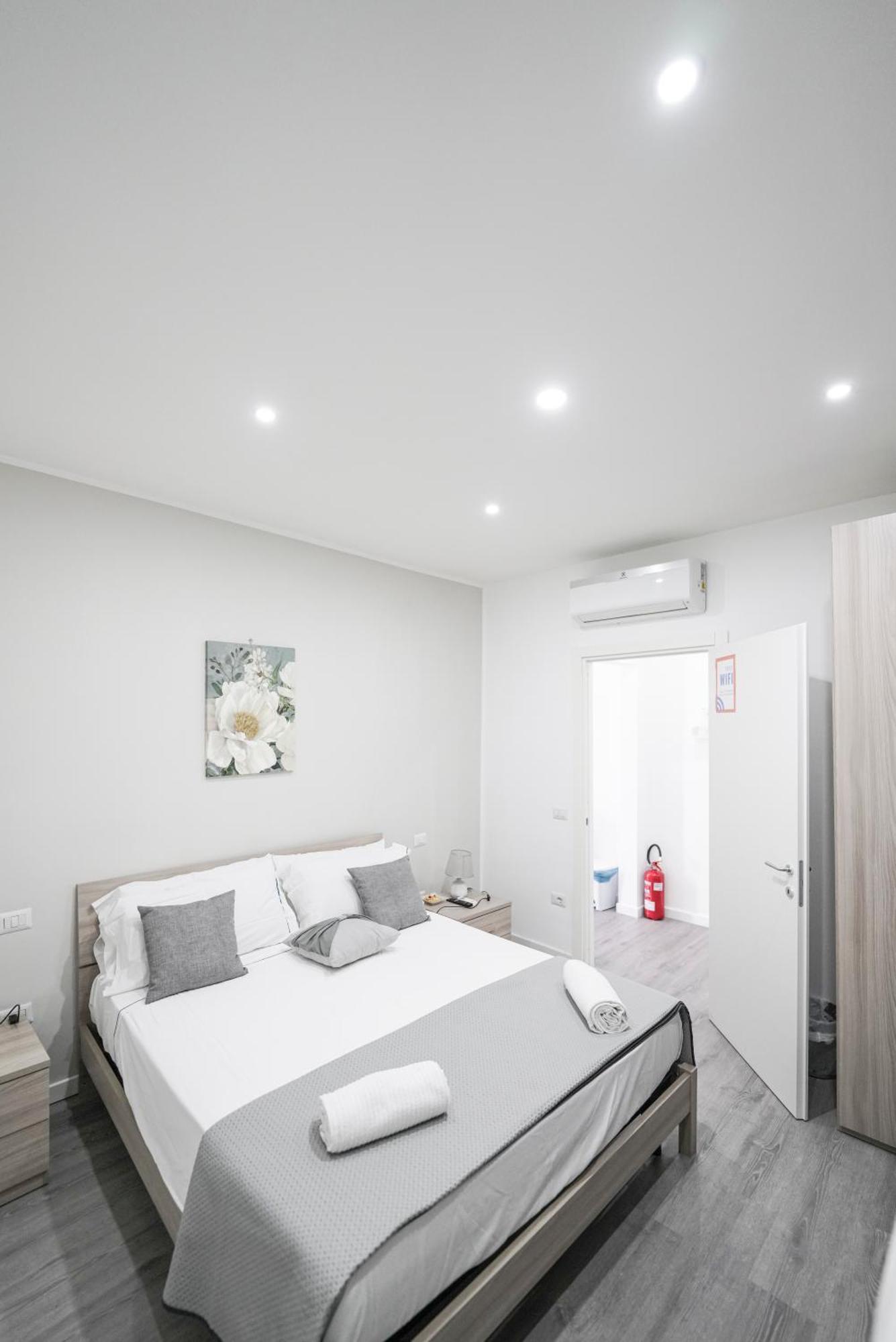 Capodichino Apartment 127 - 20 Naples Extérieur photo